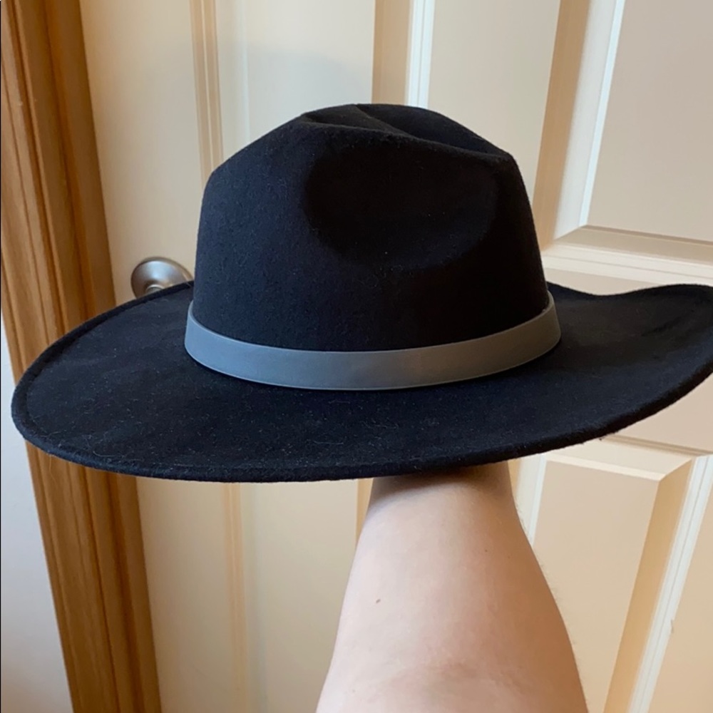 Black hat